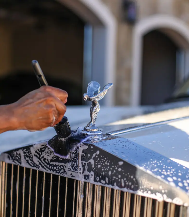 Rolls-Royce Spirit of Ecstasy detail